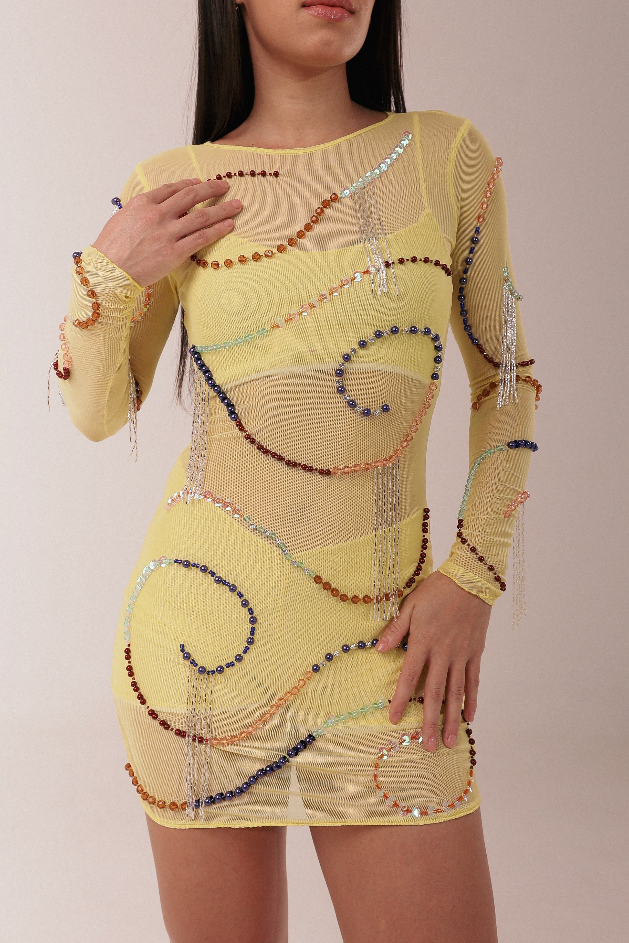 Vestido Manu amarelo.